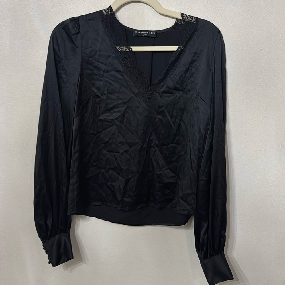 Generation Love V-neck Silk and Lace long Sleeve Blouse New without Tag